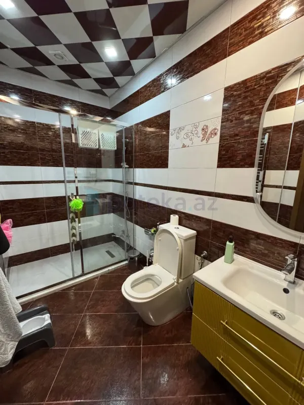 Satılır 6 otaqlı həyət evi 250 m²