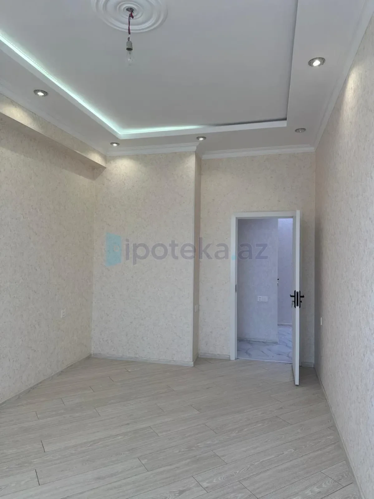 Satılır 3 otaqlı yeni tikili 86 m²