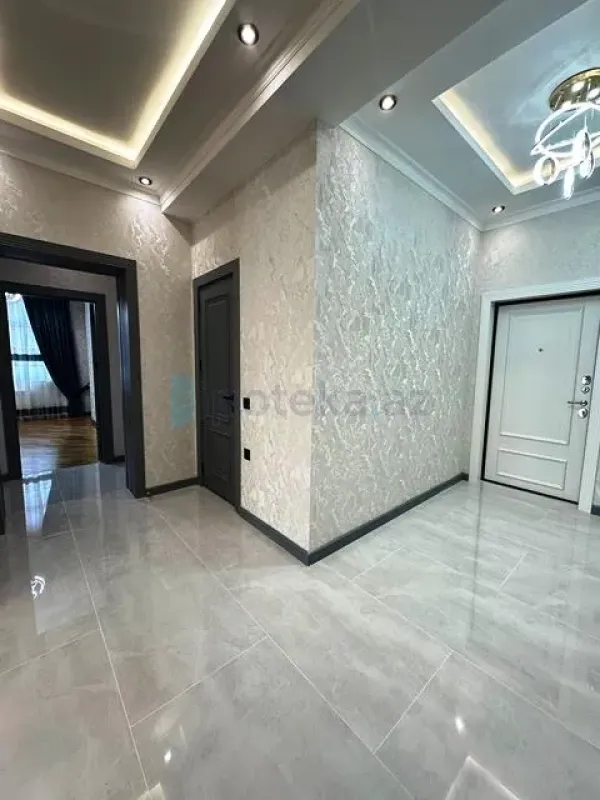 Satılır 3 otaqlı yeni tikili 92 m²