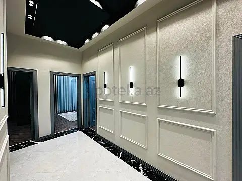 Satılır 4 otaqlı mənzil 180 m²