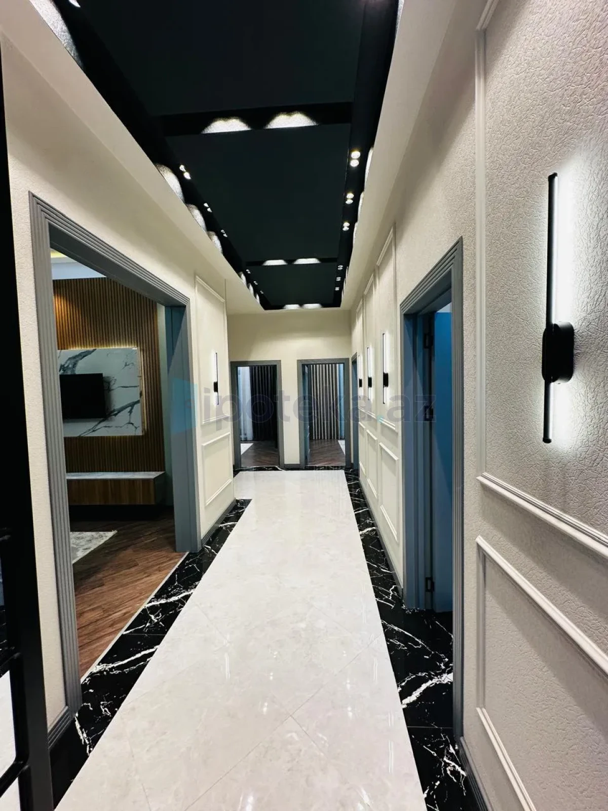 Satılır 4 otaqlı mənzil 180 m²