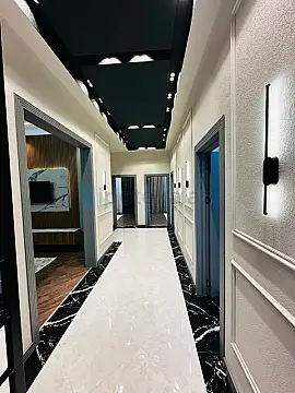 Satılır 4 otaqlı mənzil 180 m²