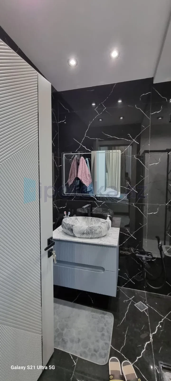 Satılır 5 otaqlı həyət evi 220 m²