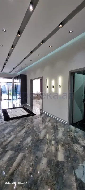 Satılır 5 otaqlı həyət evi 220 m²
