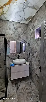 Satılır 5 otaqlı həyət evi 220 m²