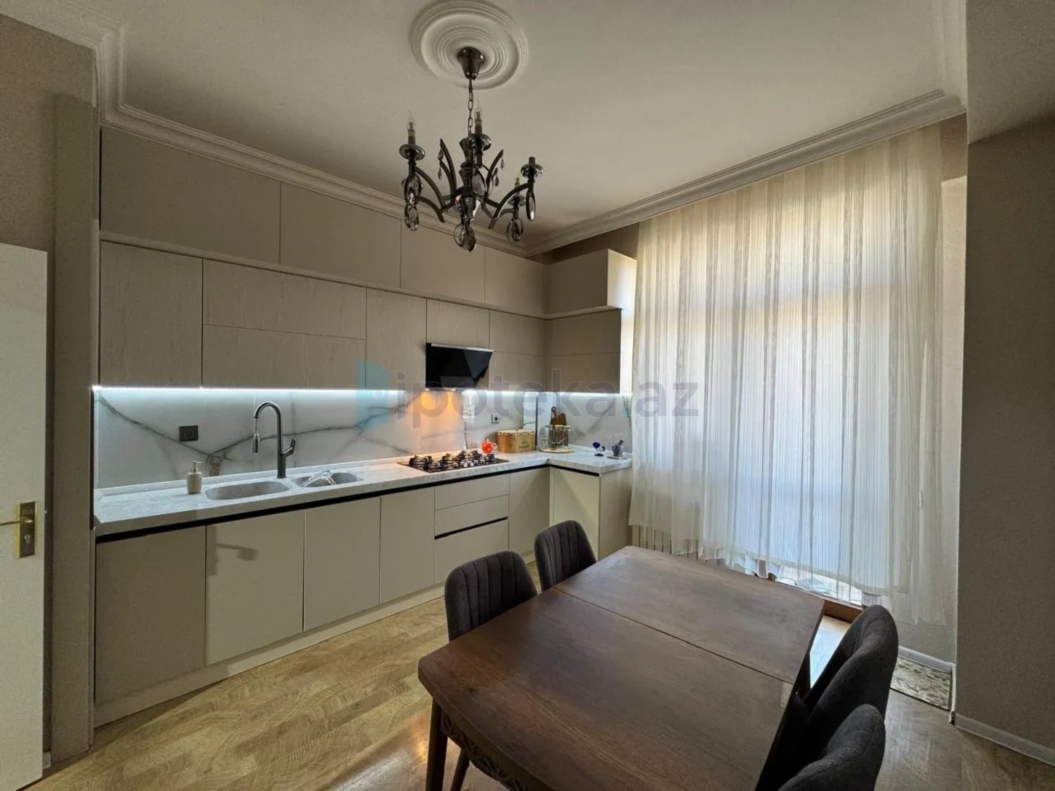 Satılır 2 otaqlı yeni tikili 106 m²
