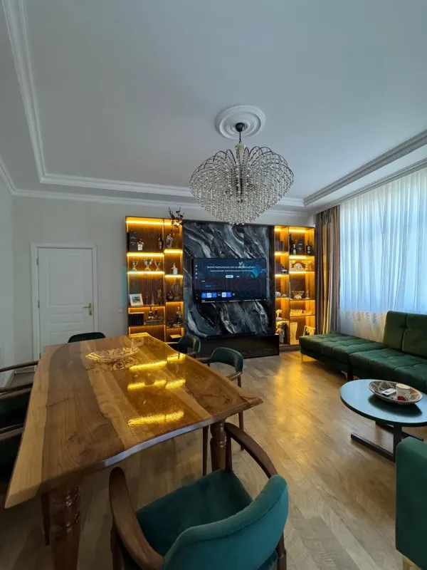 Satılır 2 otaqlı yeni tikili 106 m²