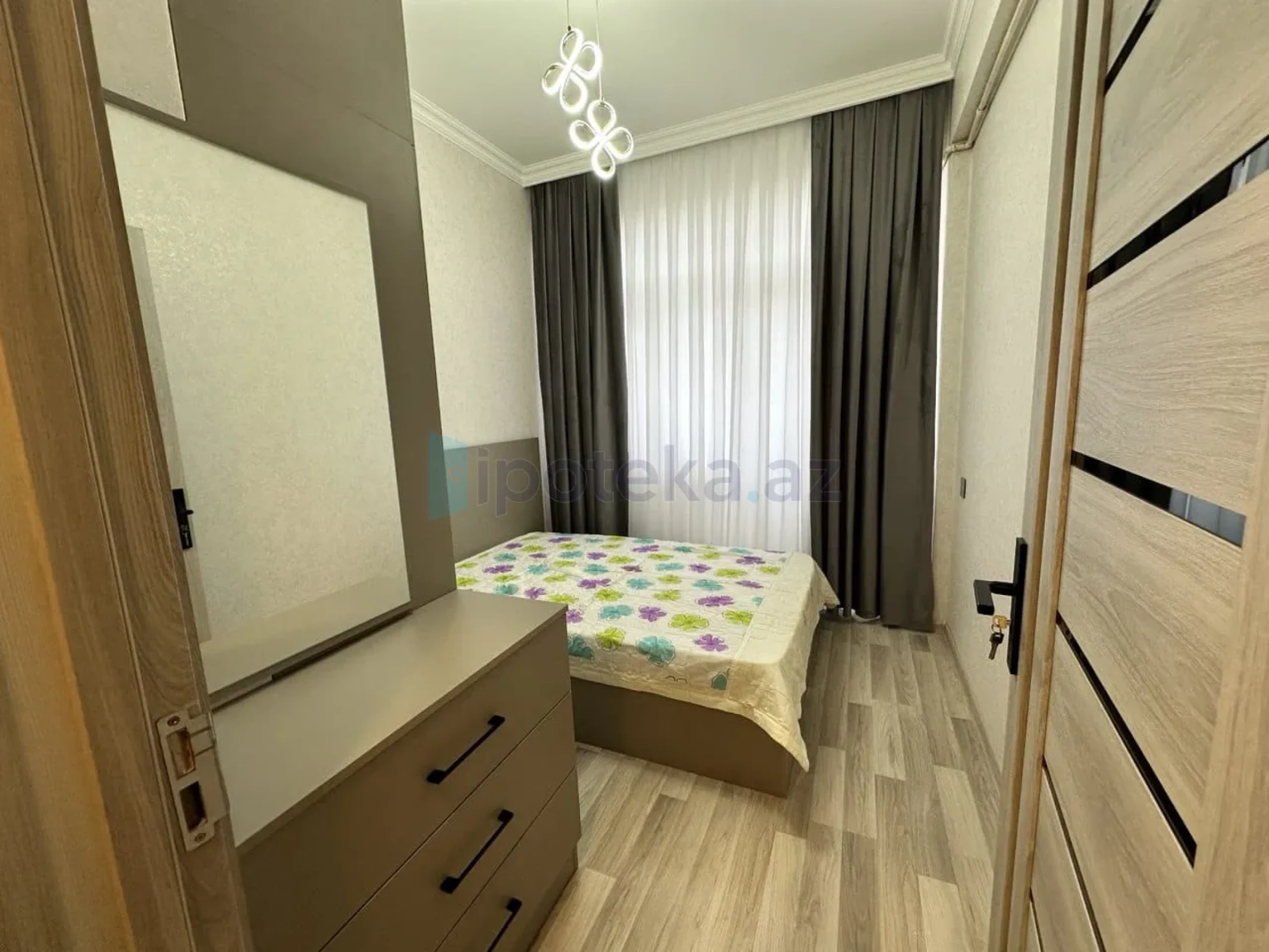 Satılır 2 otaqlı yeni tikili 52 m²