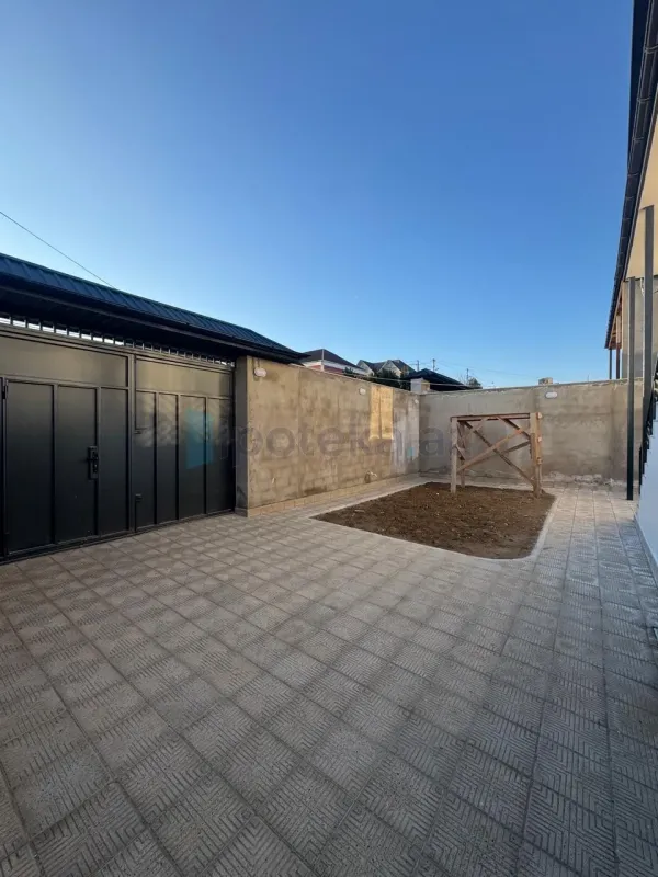 Satılır 4 otaqlı həyət evi 180 m²