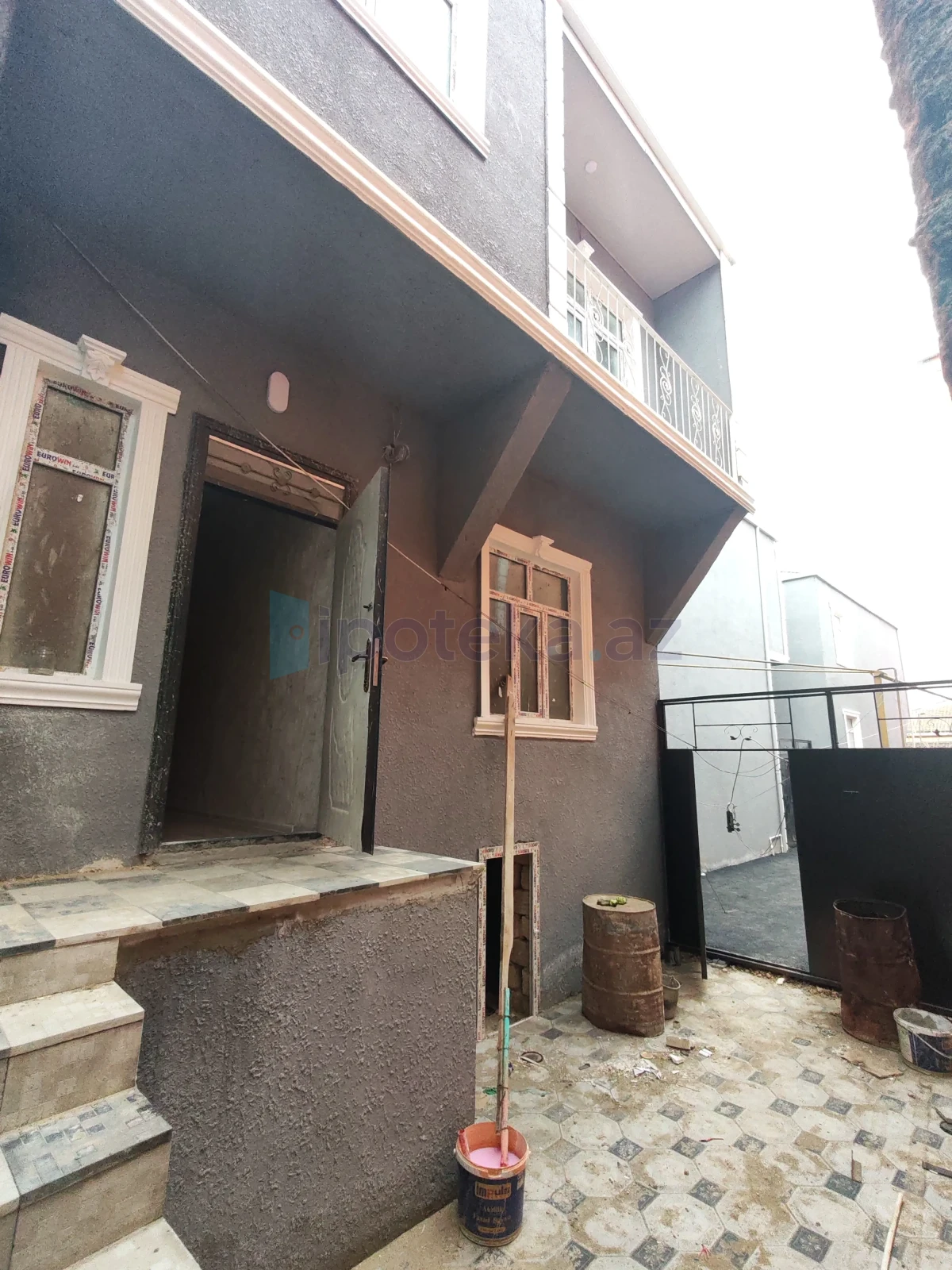Satılır 4 otaqlı həyət evi 130 m²