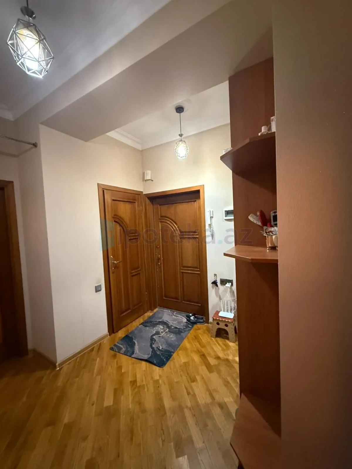 Satılır 3 otaqlı yeni tikili 75 m²