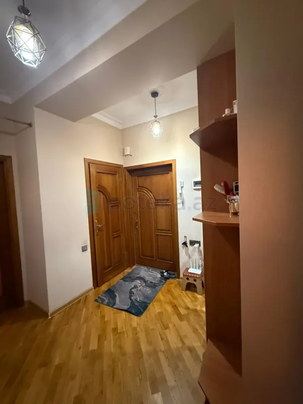 Satılır 3 otaqlı yeni tikili 75 m²
