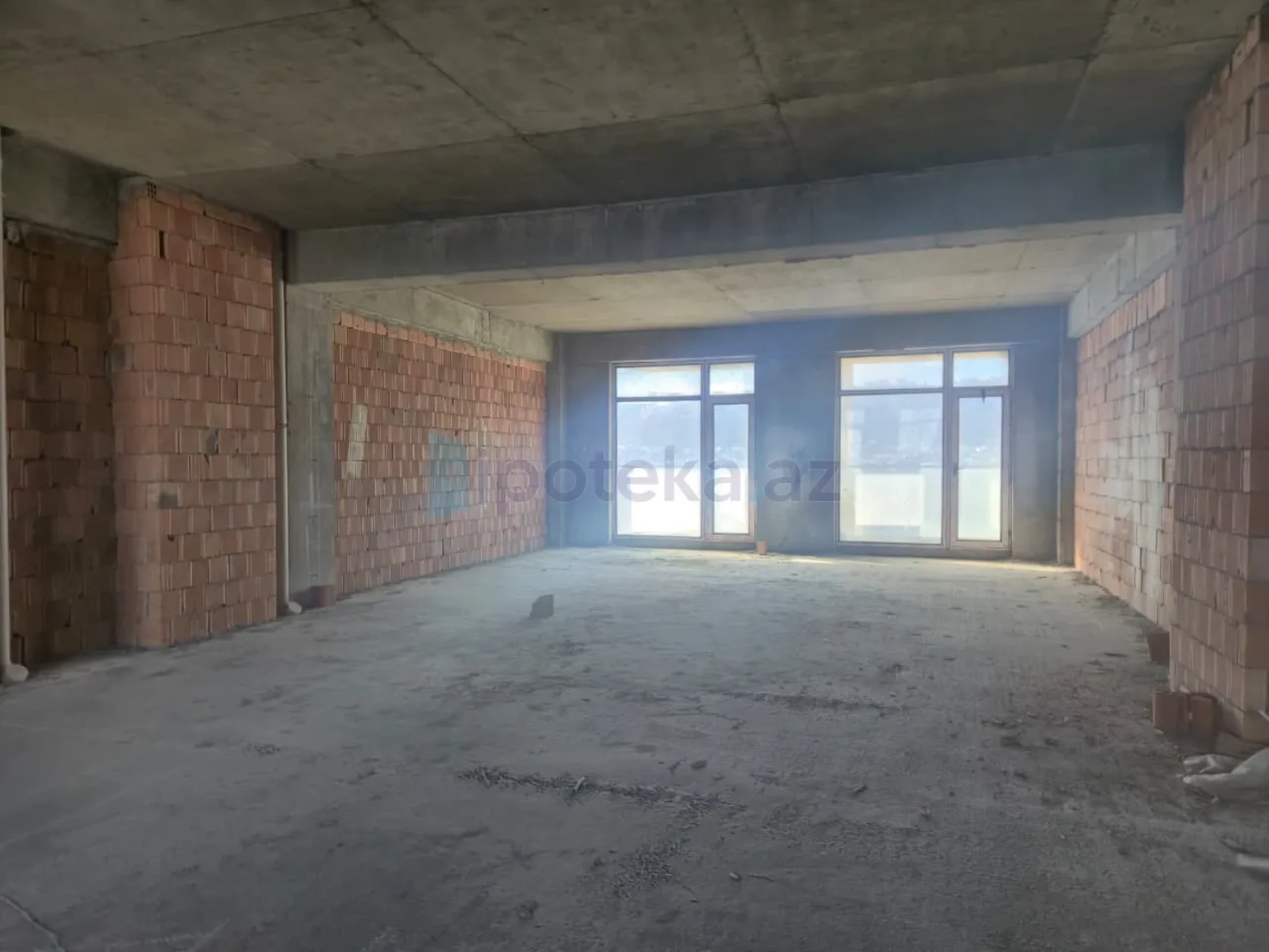 Satılır 3 otaqlı yeni tikili 154.8 m²