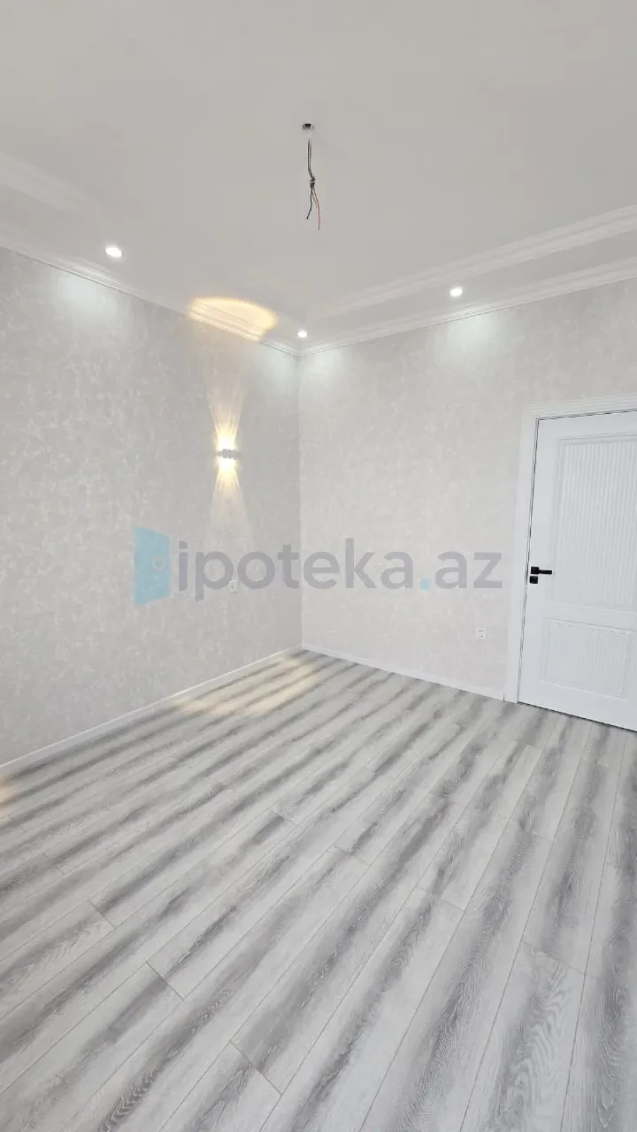 Satılır 3 otaqlı yeni tikili 93 m²
