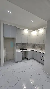 Satılır 3 otaqlı yeni tikili 93 m²
