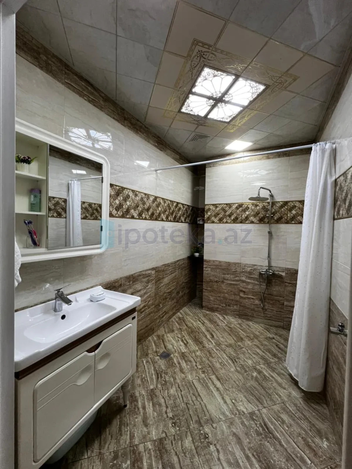 Satılır 3 otaqlı yeni tikili 120 m²