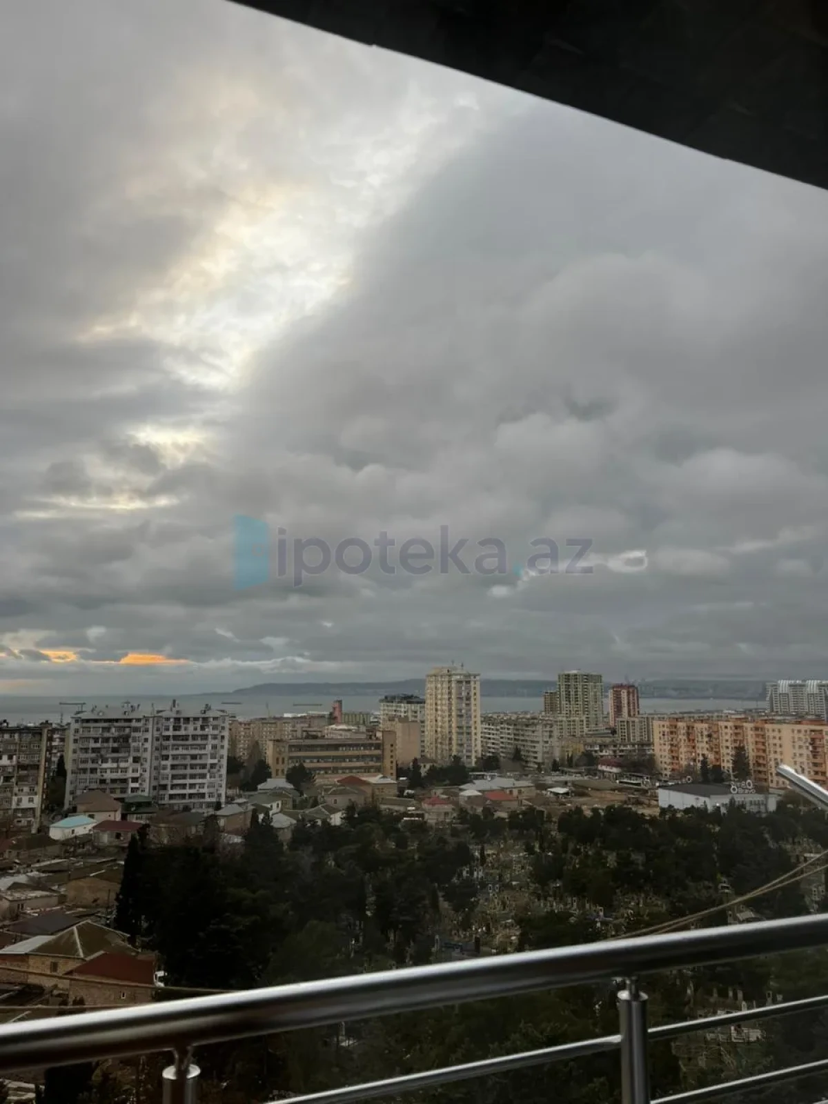 Satılır 3 otaqlı yeni tikili 120 m²