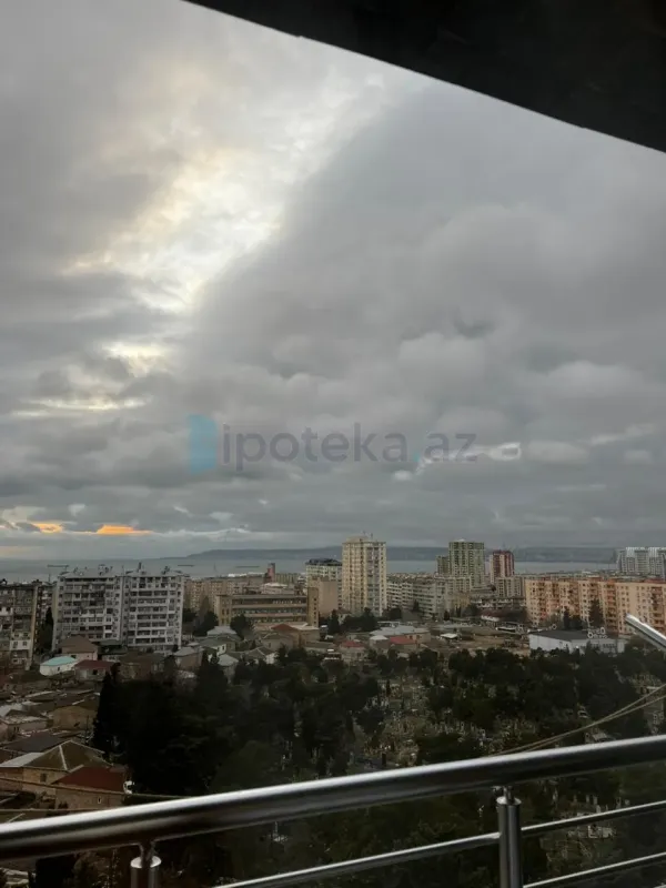 Satılır 3 otaqlı yeni tikili 120 m²