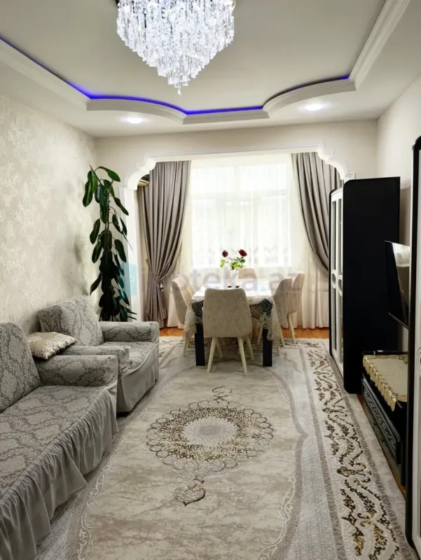 Satılır 3 otaqlı köhnə tikili 85 m²