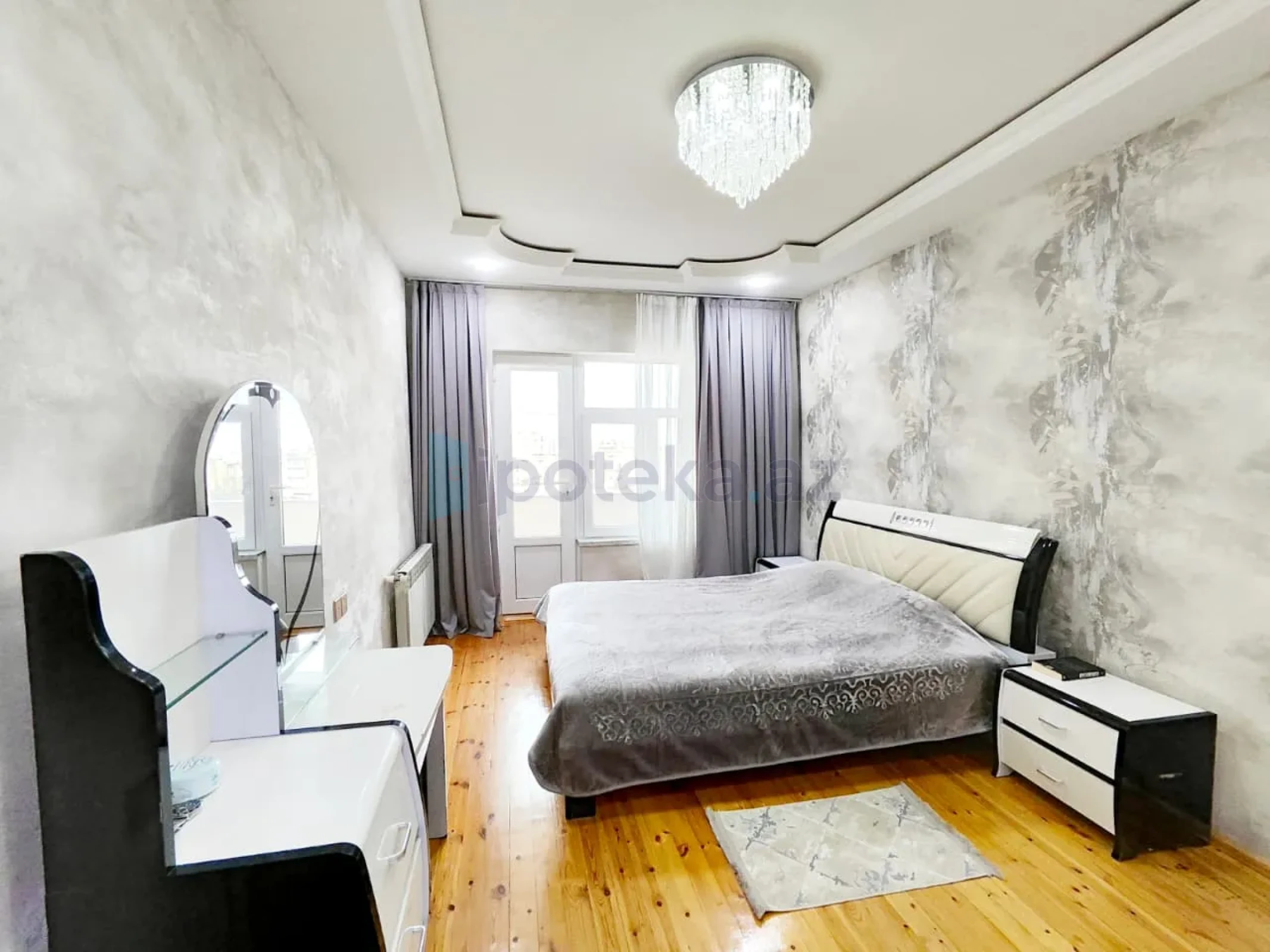 Satılır 3 otaqlı köhnə tikili 85 m²