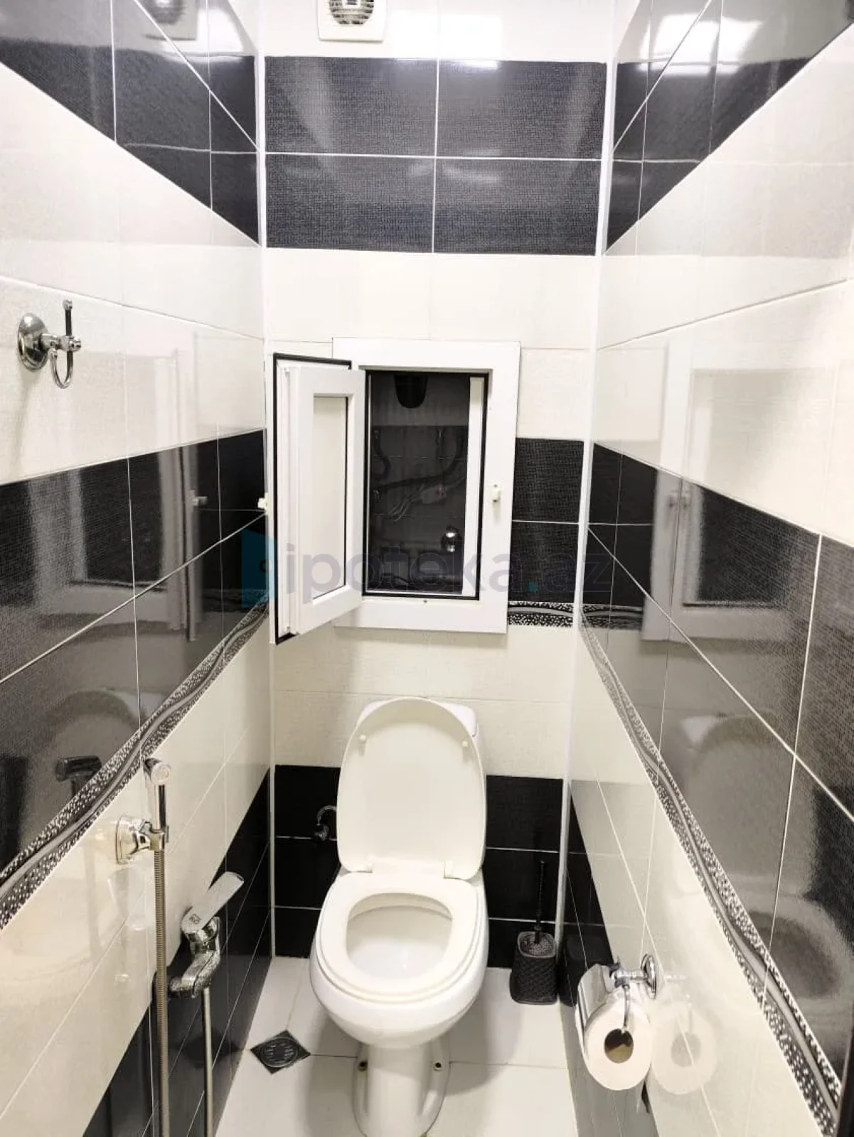 Satılır 3 otaqlı köhnə tikili 85 m²