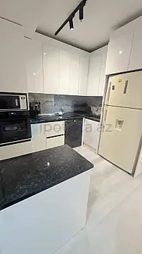 Satılır 2 otaqlı yeni tikili 61 m²