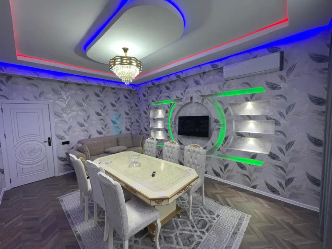 Satılır 3 otaqlı yeni tikili 80 m²