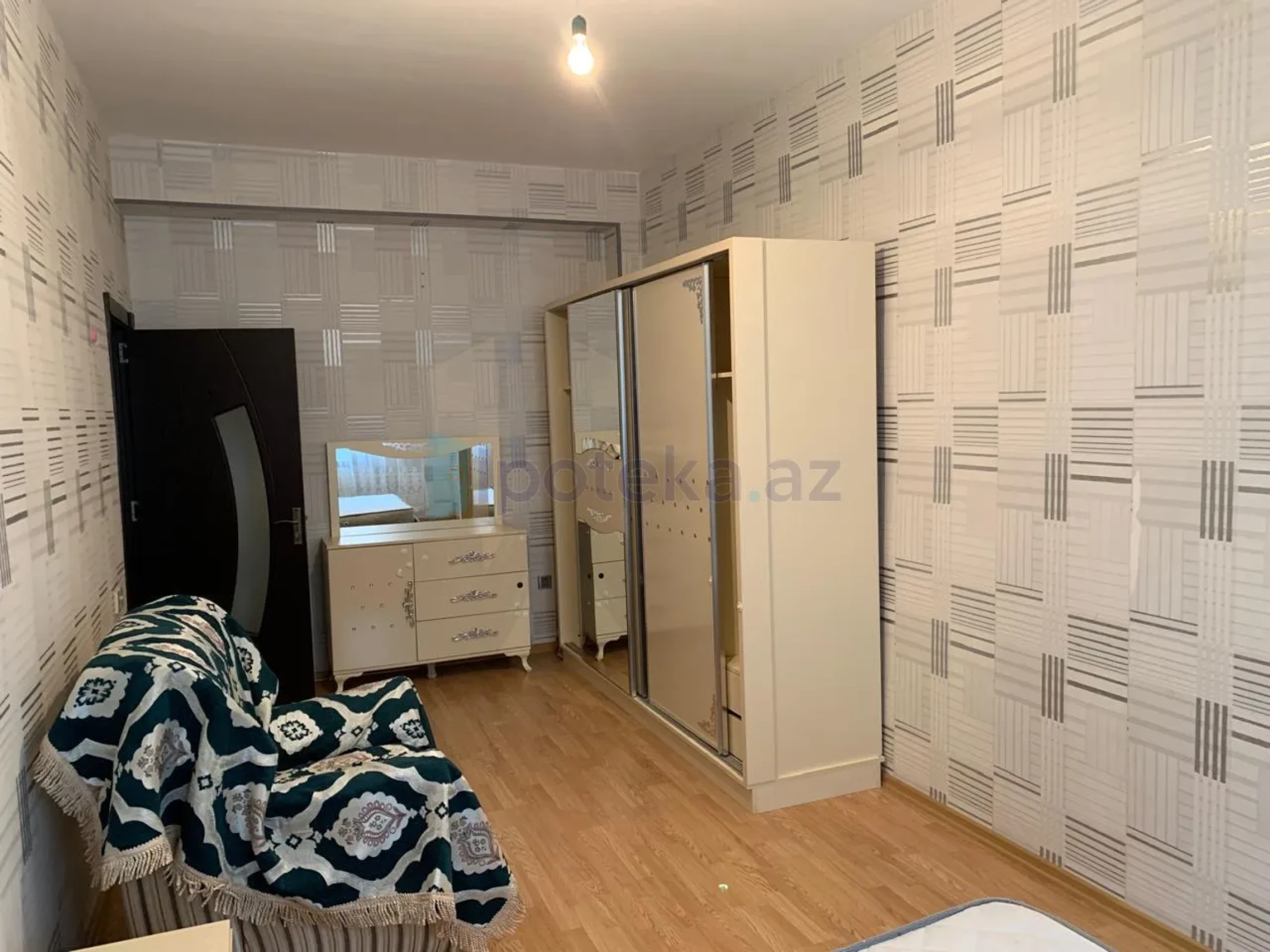 Satılır 2 otaqlı yeni tikili 104 m²