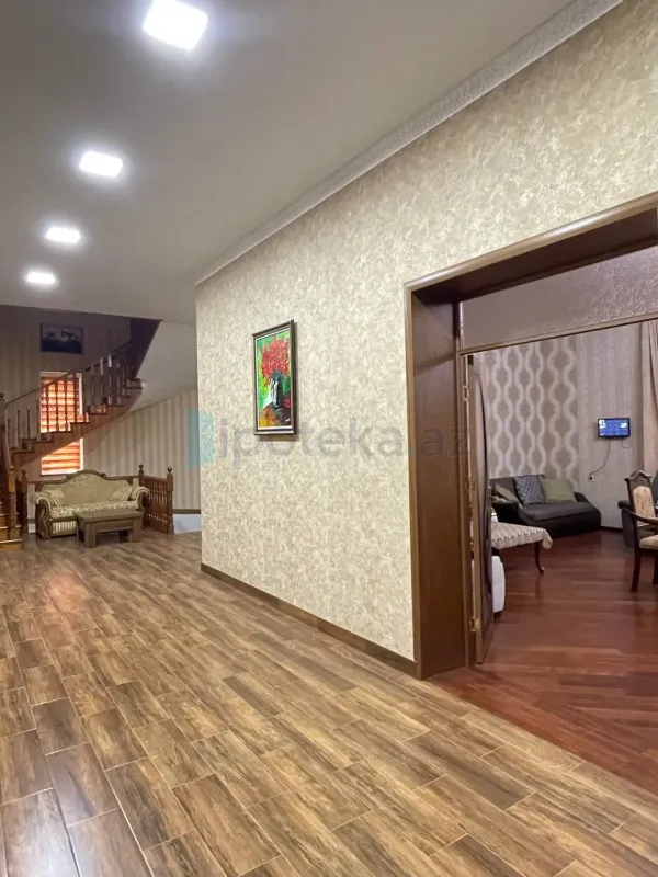 Satılır 5 otaqlı mənzil 460 m²