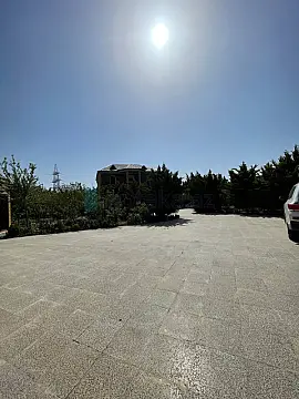 Satılır 5 otaqlı mənzil 460 m²