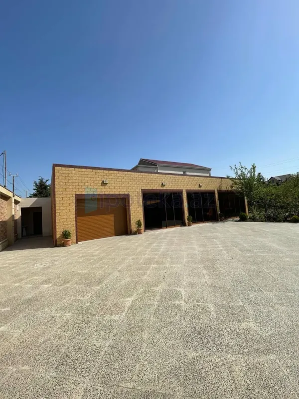 Satılır 5 otaqlı mənzil 460 m²