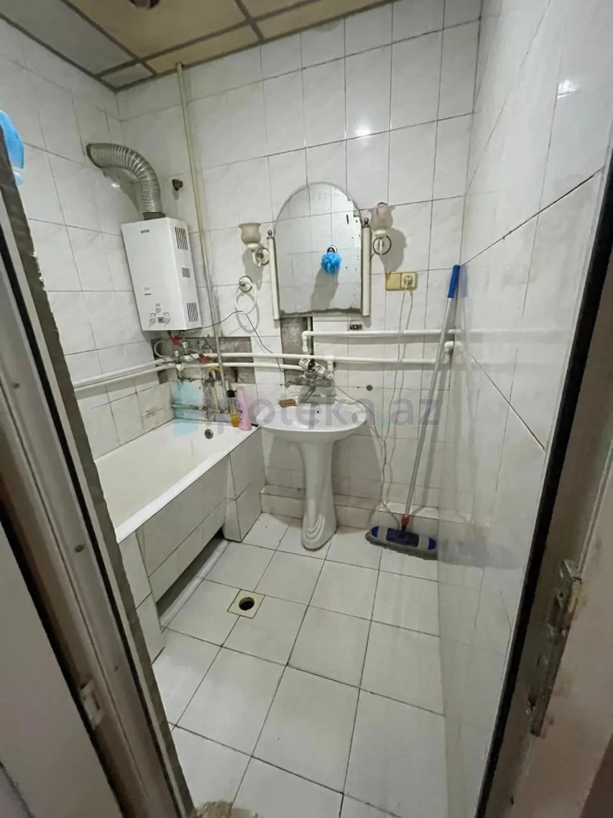 Satılır 3 otaqlı köhnə tikili 62 m²