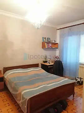 Satılır 5 otaqlı köhnə tikili 122.2 m²