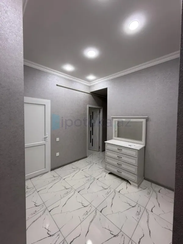 Satılır 2 otaqlı yeni tikili 71 m²