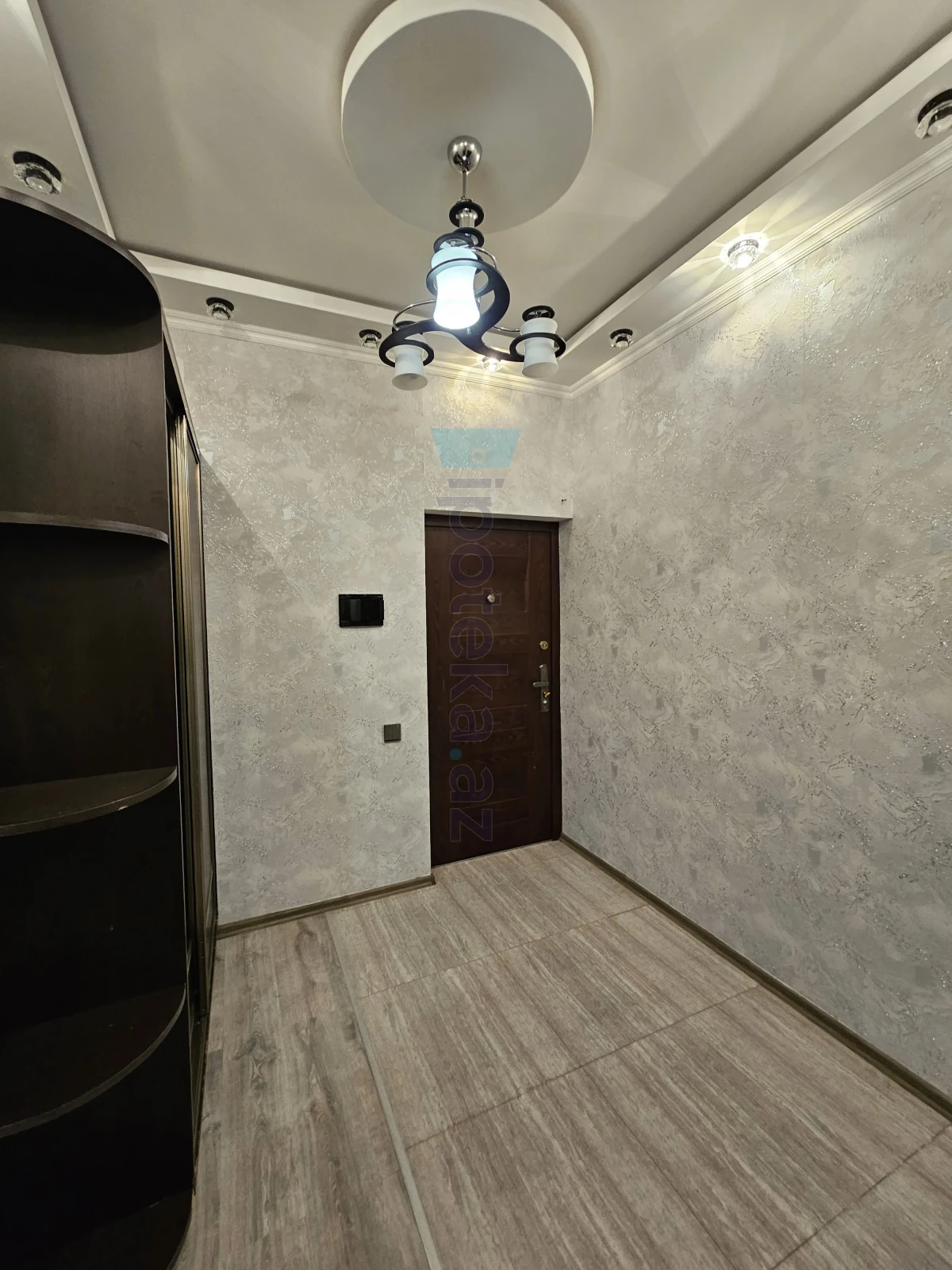 Satılır 2 otaqlı yeni tikili 57 m²