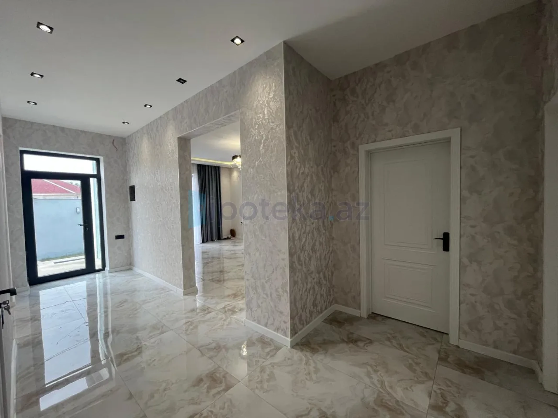 Satılır 4 otaqlı həyət evi 100 m²