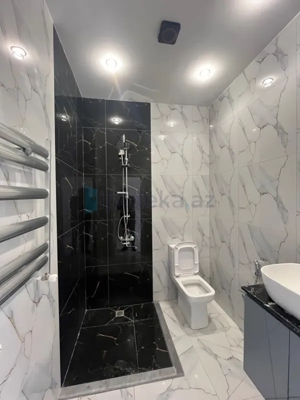 Satılır 4 otaqlı həyət evi 100 m²