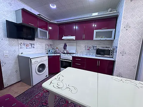 Satılır 3 otaqlı köhnə tikili 75 m²