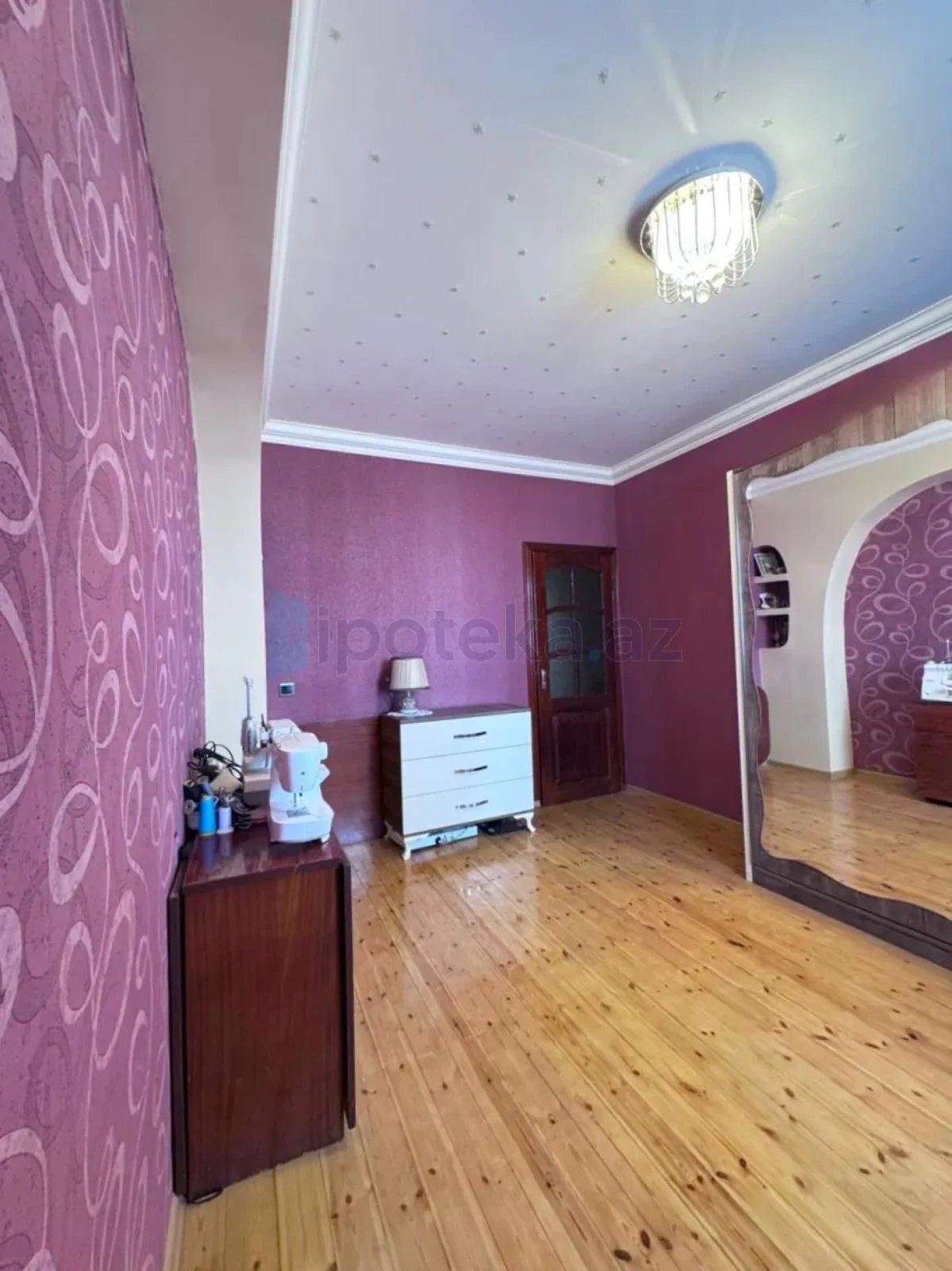 Satılır 3 otaqlı köhnə tikili 75 m²