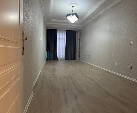 Satılır 2 otaqlı yeni tikili 74 m²