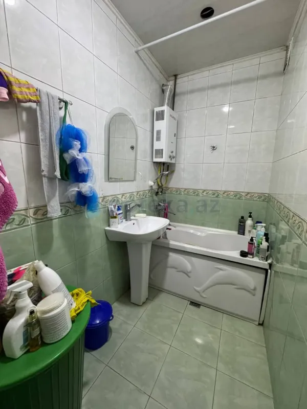 Satılır 3 otaqlı köhnə tikili 87 m²
