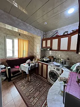 Satılır 3 otaqlı köhnə tikili 87 m²