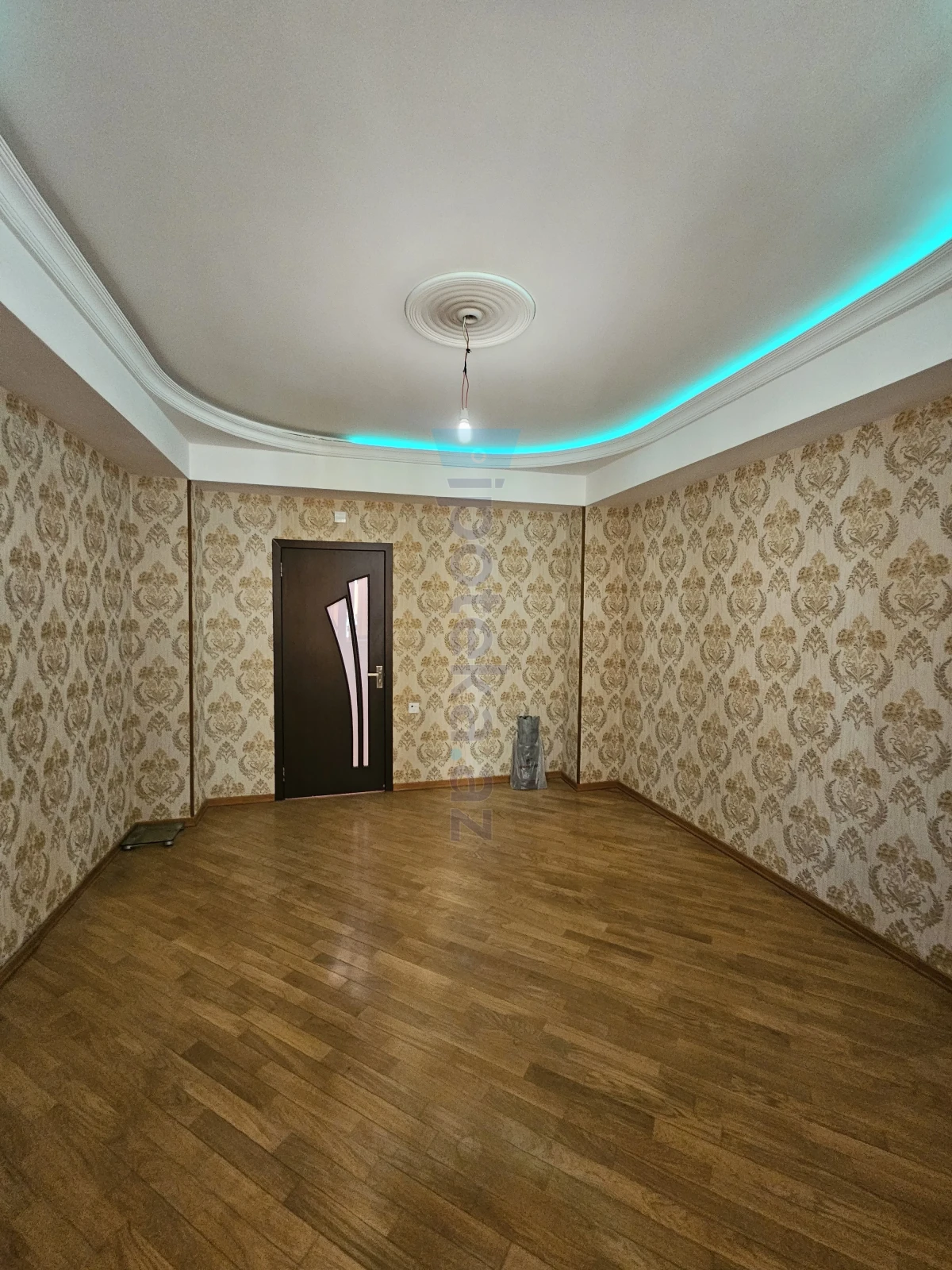 Satılır 2 otaqlı yeni tikili 73 m²