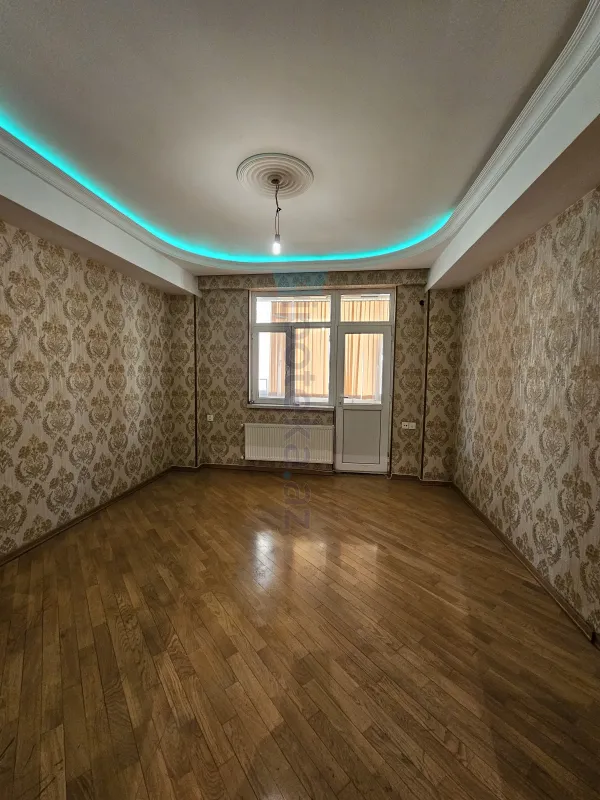 Satılır 2 otaqlı yeni tikili 73 m²