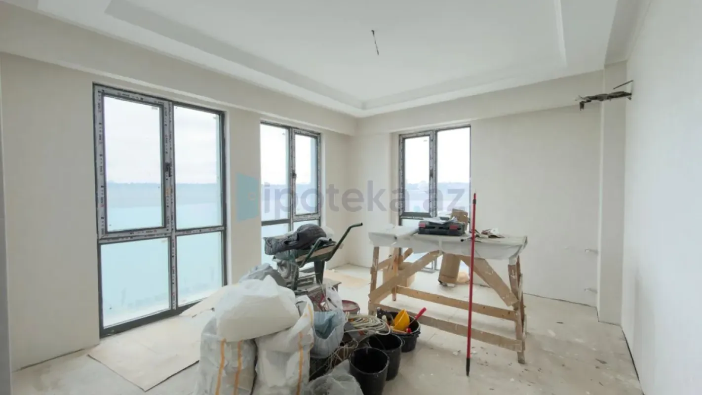 Satılır 3 otaqlı yeni tikili 83 m²
