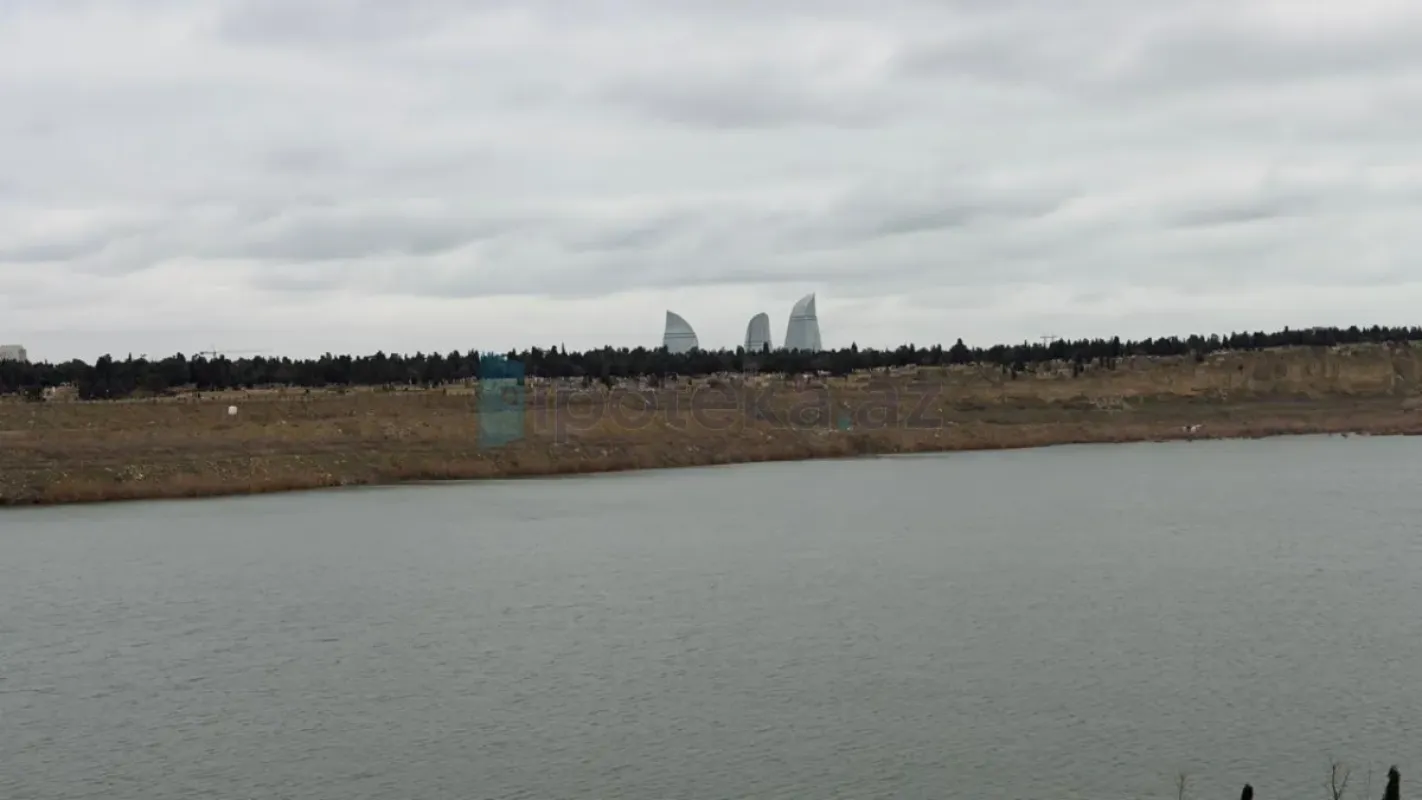 Satılır 3 otaqlı yeni tikili 83 m²