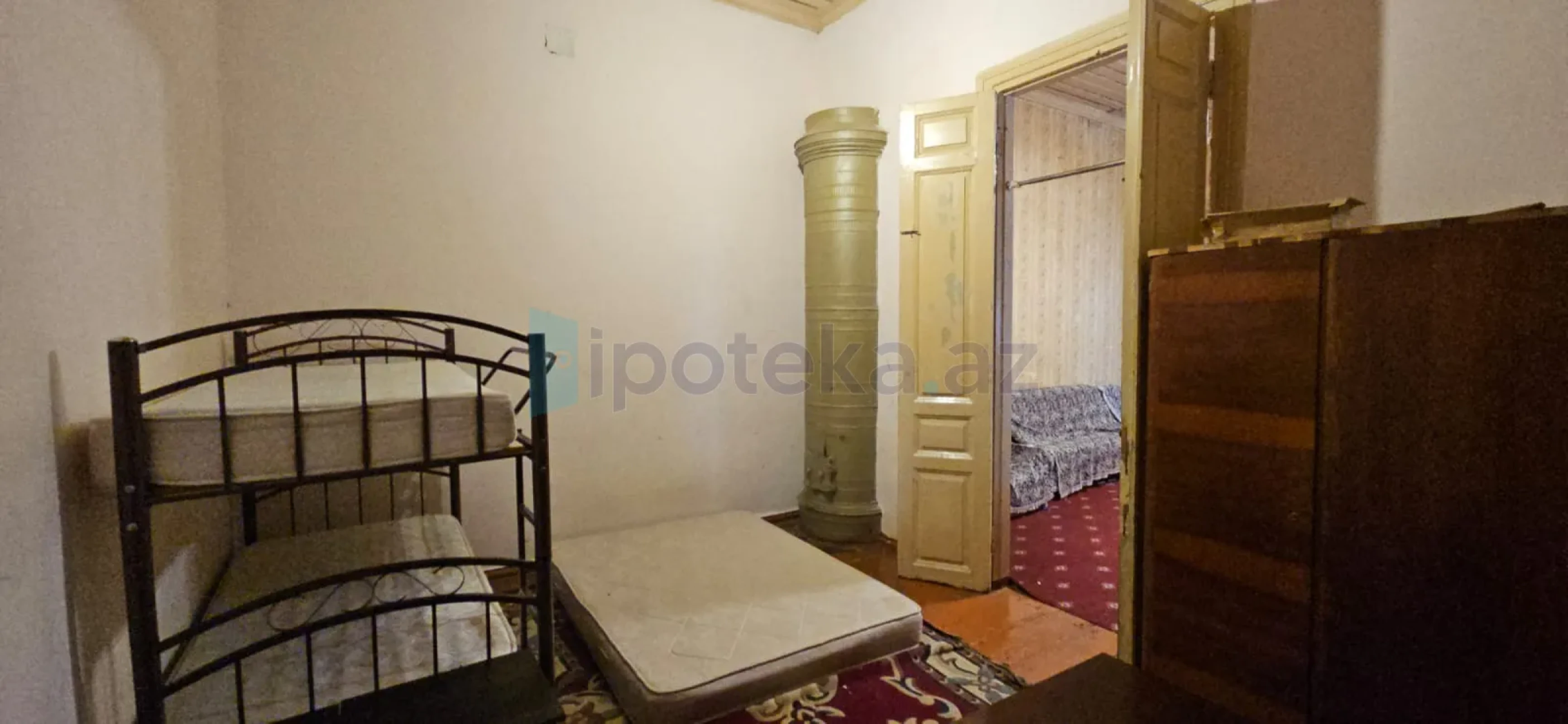 Satılır 3 otaqlı köhnə tikili 100 m²