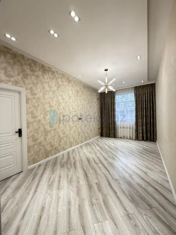 Satılır 3 otaqlı yeni tikili 70 m²