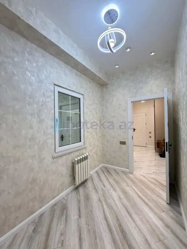 Satılır 3 otaqlı yeni tikili 70 m²
