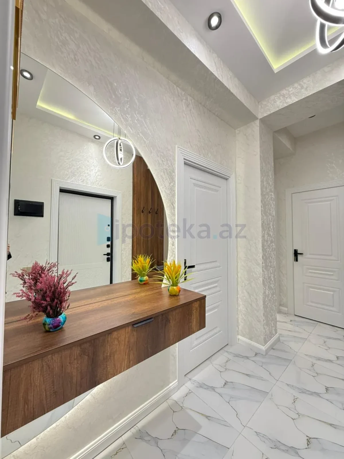 Satılır 3 otaqlı yeni tikili 70 m²